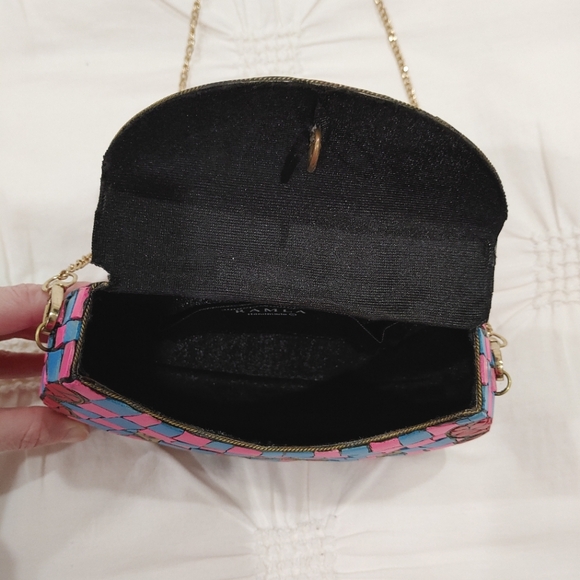 Ramla handmade pink, blue, red mosaic bag with detachable chain - Picture 6 of 17